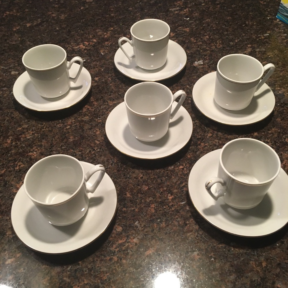 TOSCANY 6 DEMITASSE ESPRESSO CUPS AND SAUCERS